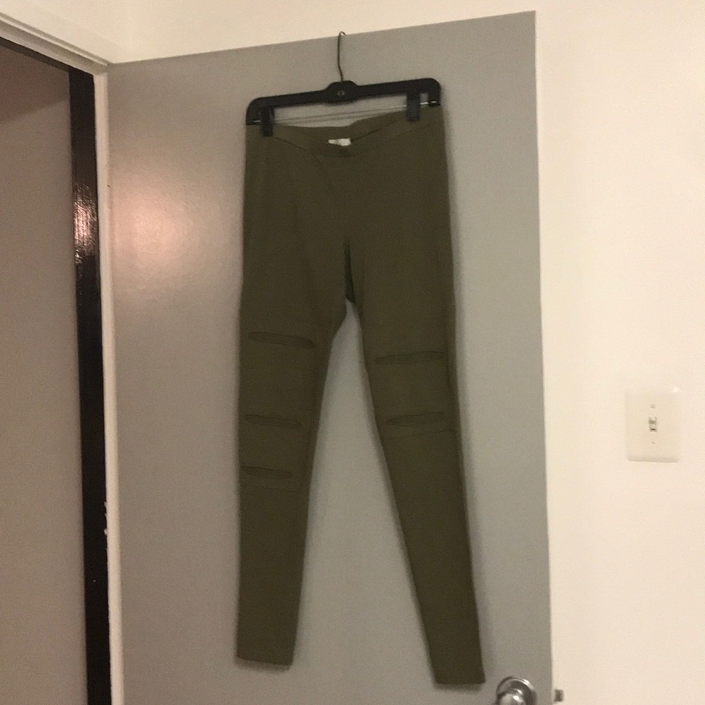 Medium Leggings 🍀